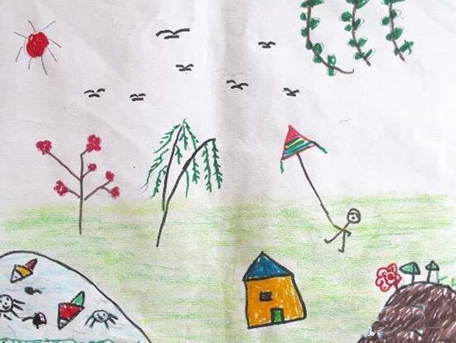 幼儿园小班春天放风筝简单儿童画欣赏