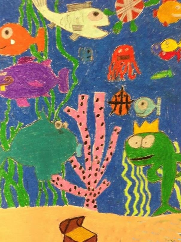 五彩斑斓的海底世界儿童蜡笔画作品欣赏