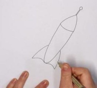 火箭简笔画怎么画简单